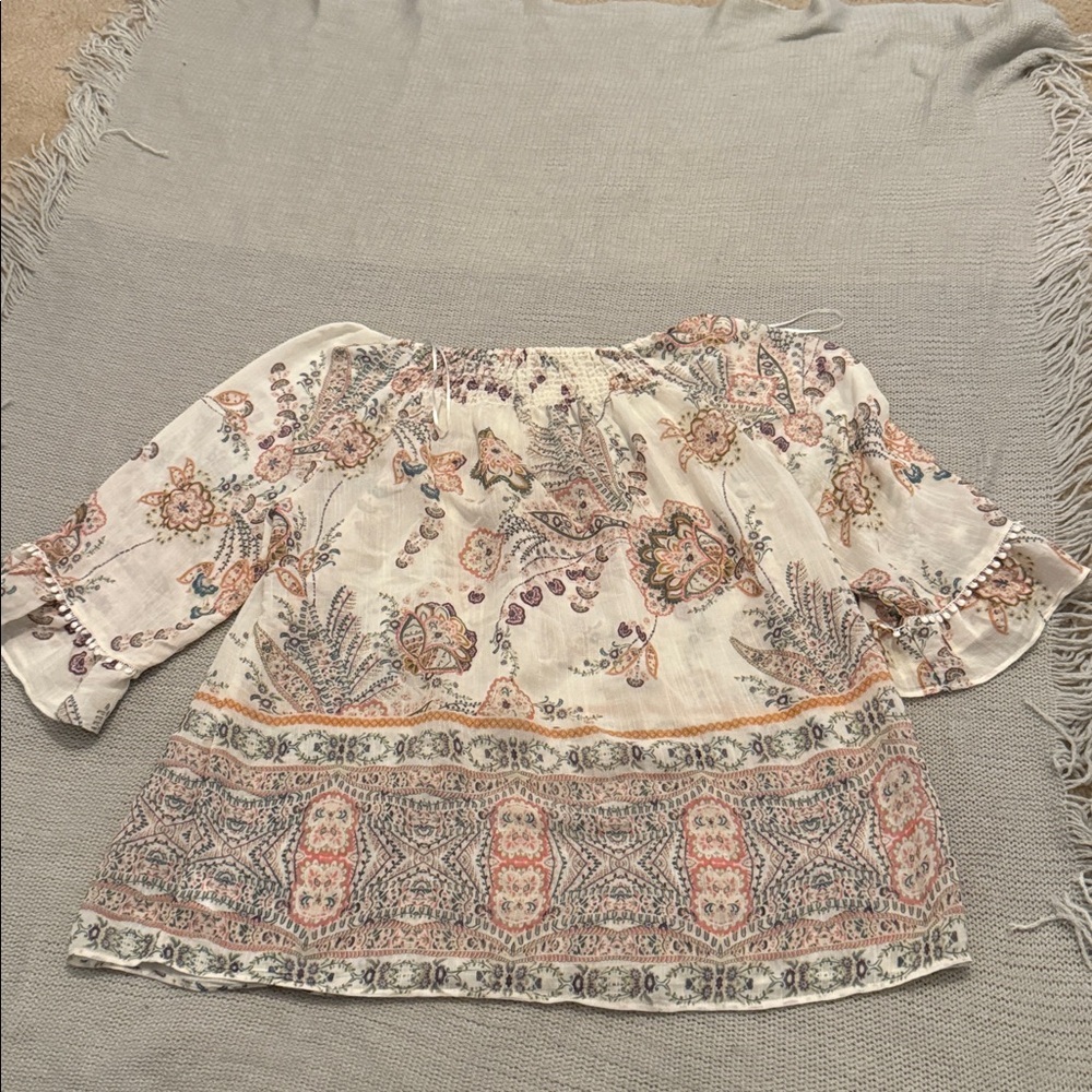 New Directions Boho Paisley Peasant Top Large Smocked Neckline - Picture 3 of 3